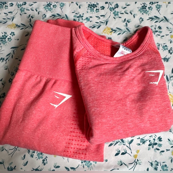 Gymshark vital crop top and leggings set - Picture 14 of 16